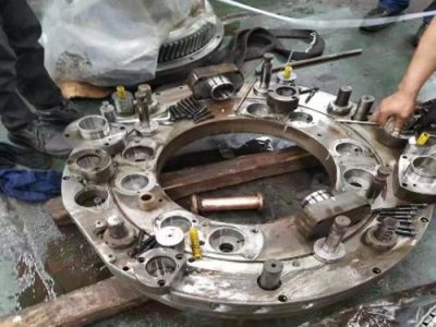 管螺纹车丝机大修现场