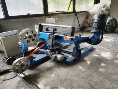 FRP加强筋涂塑放线机构