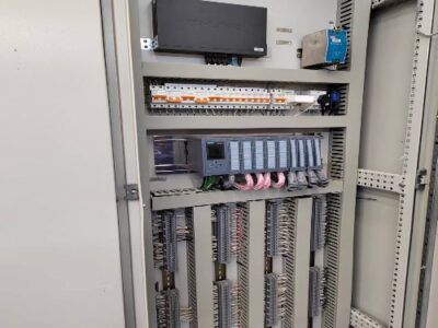 管加工PLC控制柜